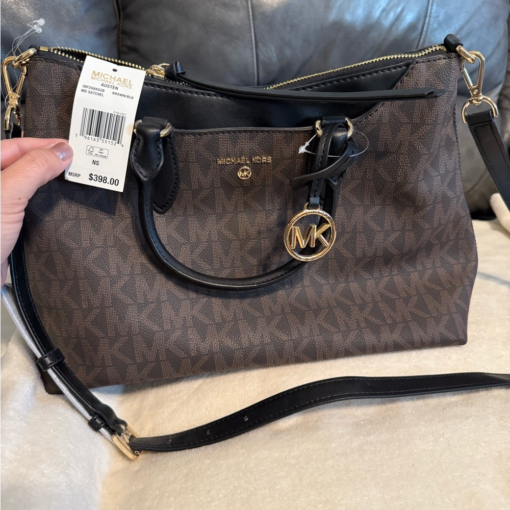 Michael Kors purse/Crossbody